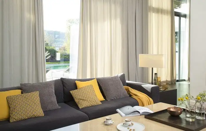Dos and Don’ts of Pairing Curtains and Blinds