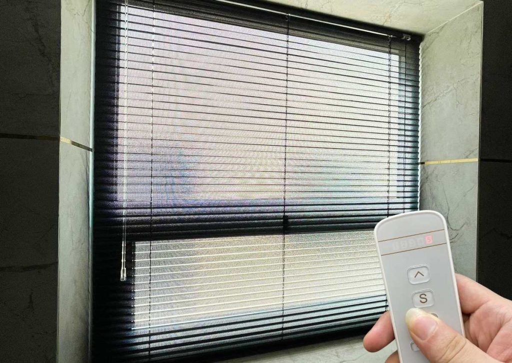 Motorized Venetian Blinds